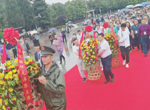 致敬建党百年 举行向毛泽东主席铜像敬献花篮仪式